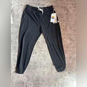 Vuori Black Heather Performance Joggers